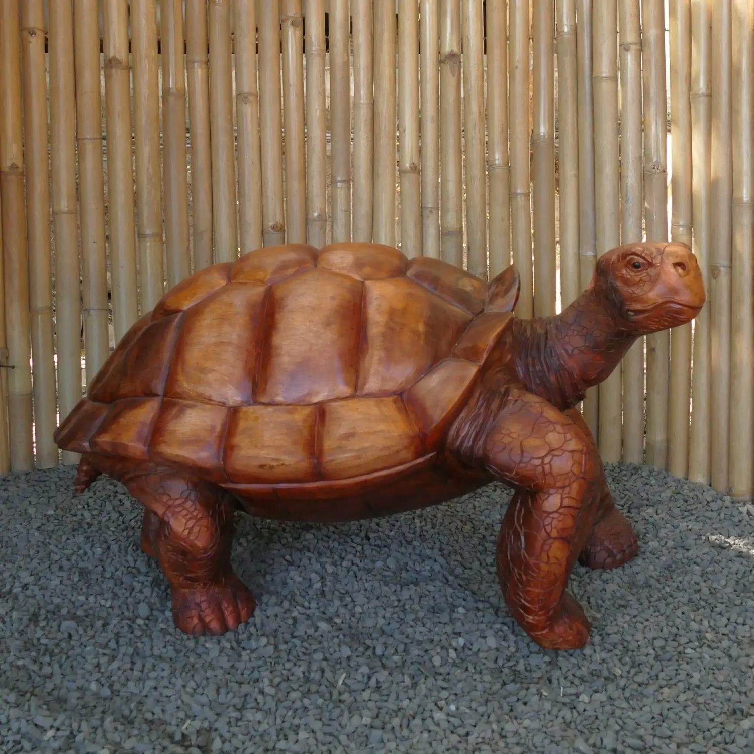  Product image 2 of the product “Turtle, carved from Suar Wood. In the sizes from 80 to 100cm. ”